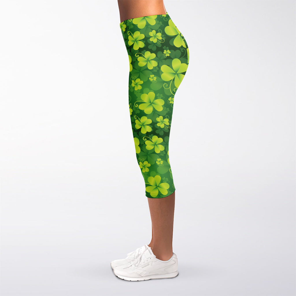 St. Patrick's Day Shamrock Pattern Print Women's Capri Leggings