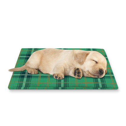 St. Patrick's Day Tartan Pattern Print Pet Cooling Mat Cover