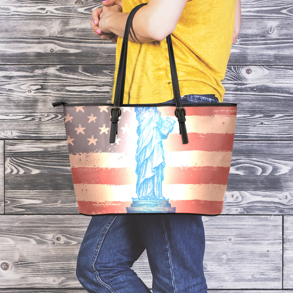 Statue of Liberty USA Flag Print Leather Tote Bag