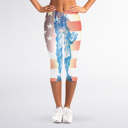 Statue of Liberty USA Flag Print Women's Capri Leggings