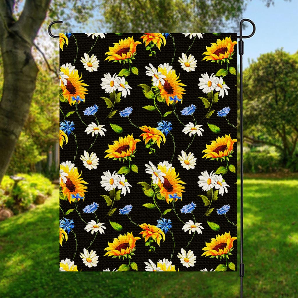 Sunflower Chamomile Pattern Print Garden Flag