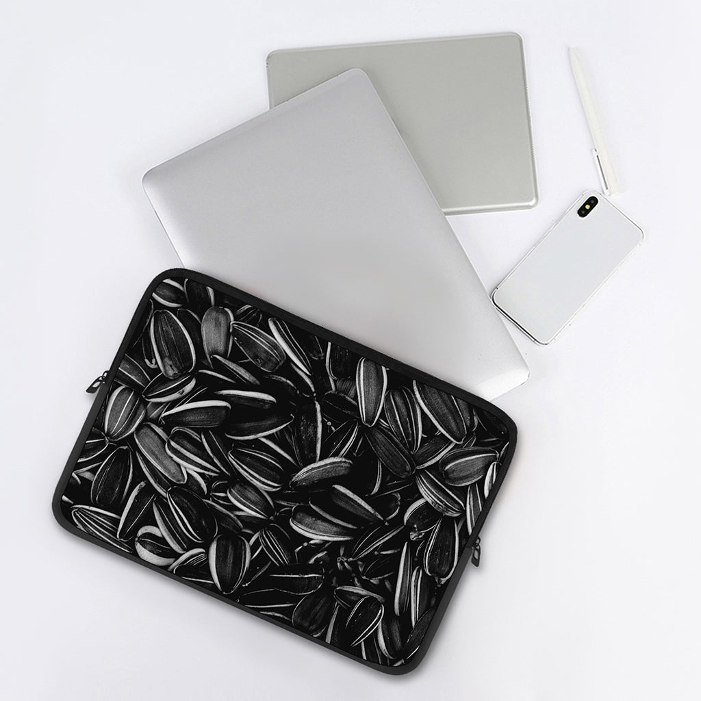 Sunflower Seeds Print Laptop Sleeve