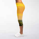 Sunrise Field Print Women's Capri Leggings