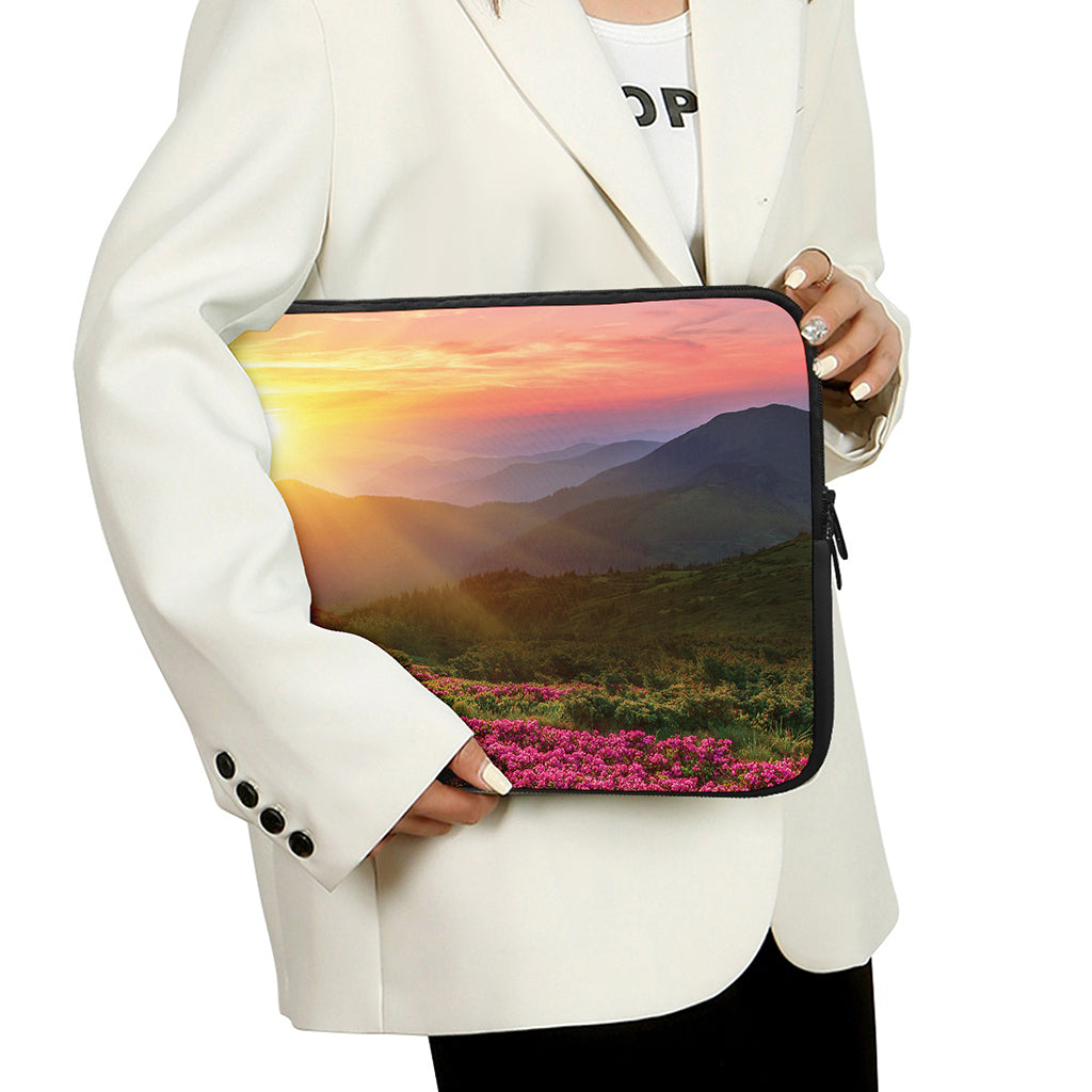 Sunrise Mountain Print Laptop Sleeve