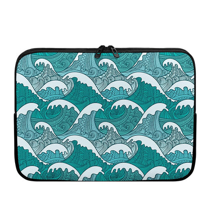 Surfing Wave Pattern Print Laptop Sleeve