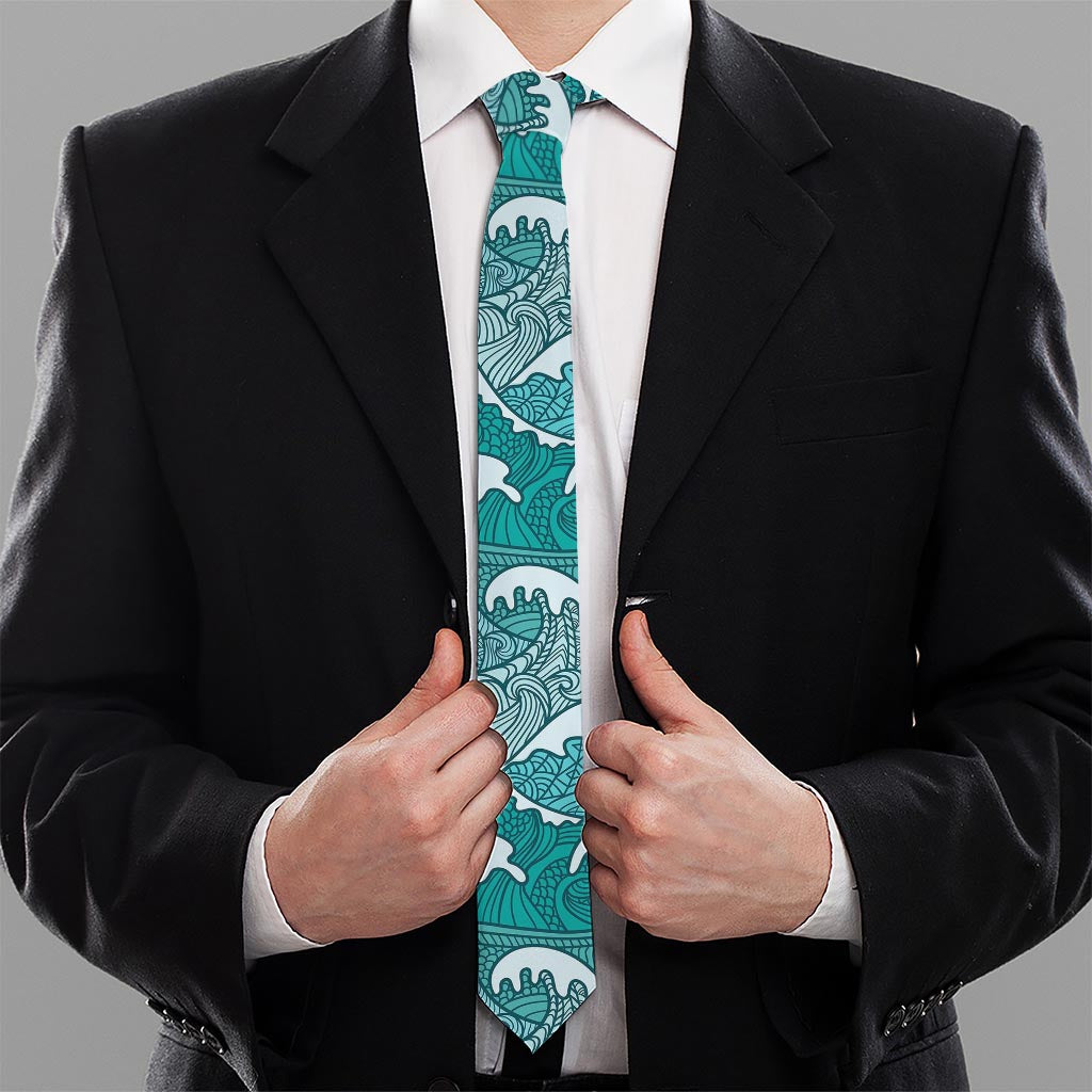 Surfing Wave Pattern Print Necktie