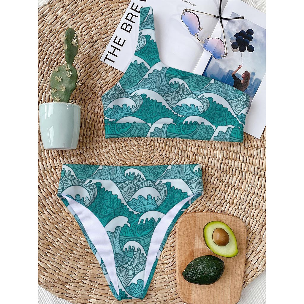 Surfing Wave Pattern Print One Shoulder Bikini Top