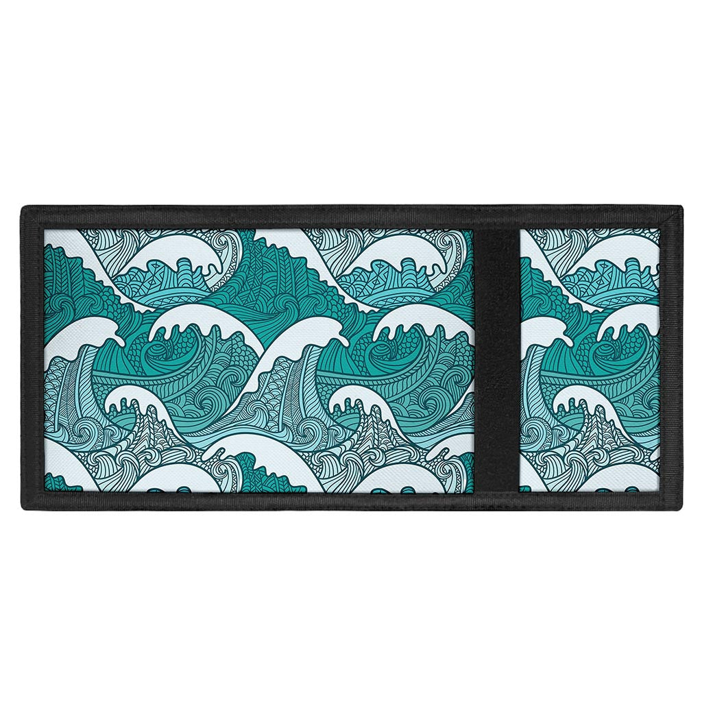 Surfing Wave Pattern Print Trifold Wallet