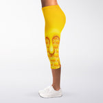 Sweet Honey Bee Hive Print Women's Capri Leggings