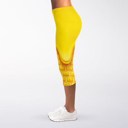 Sweet Honey Honeycomb Print Women's Capri Leggings