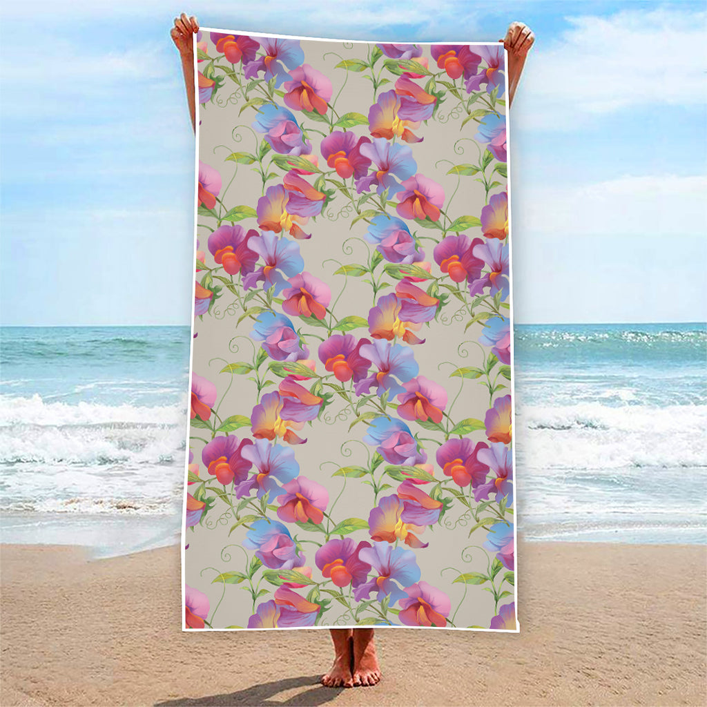 Sweet Pea Flower Pattern Print Beach Towel