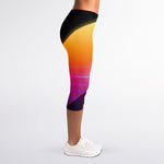 Synthwave Pyramid Print Women's Capri Leggings