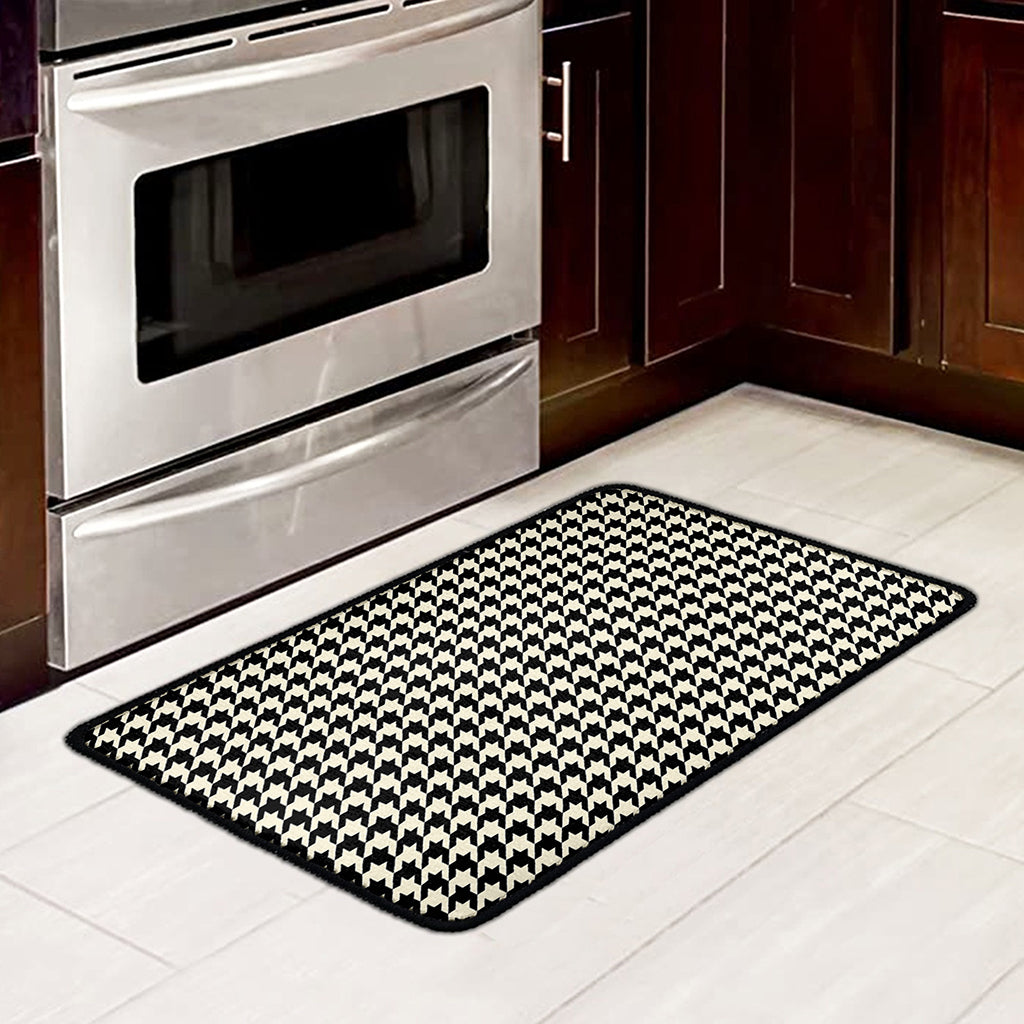 Tan And Black Houndstooth Pattern Print Kitchen Mat