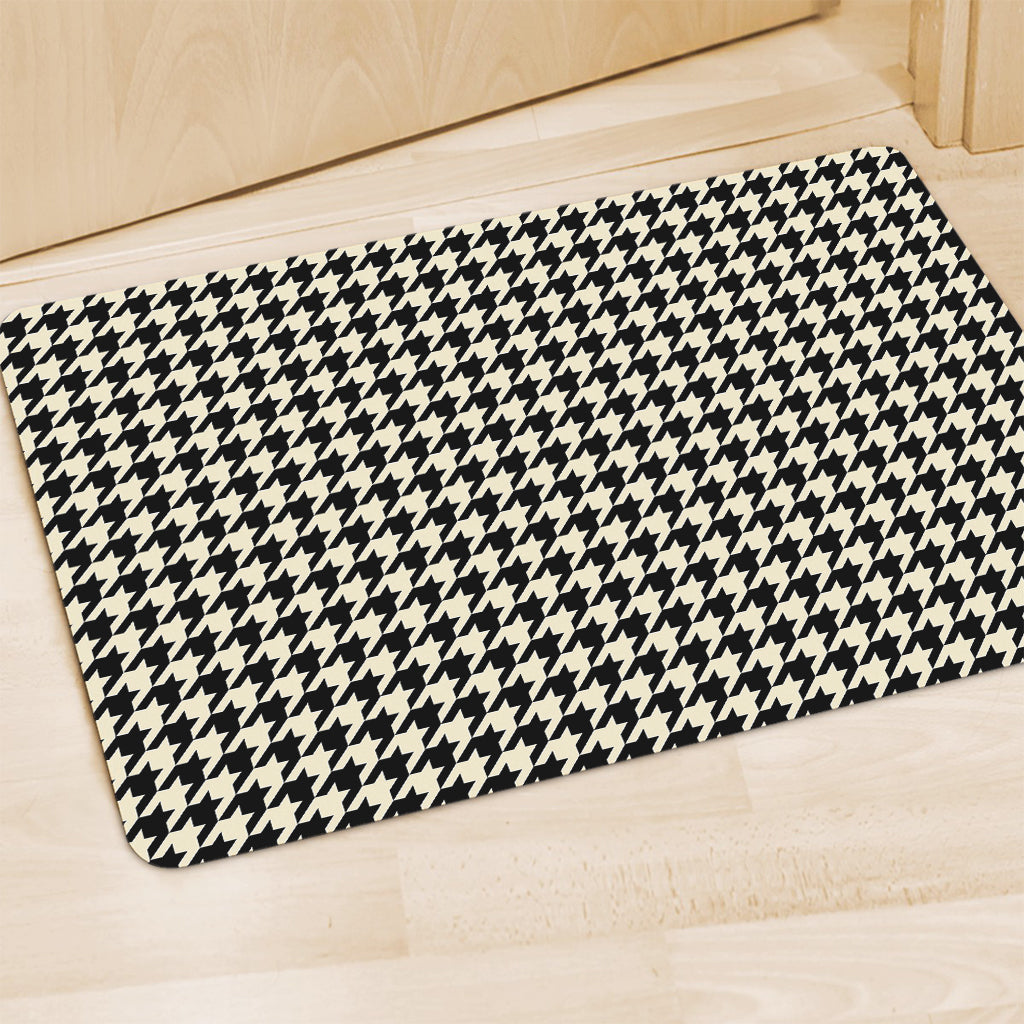 Tan And Black Houndstooth Pattern Print Polyester Doormat