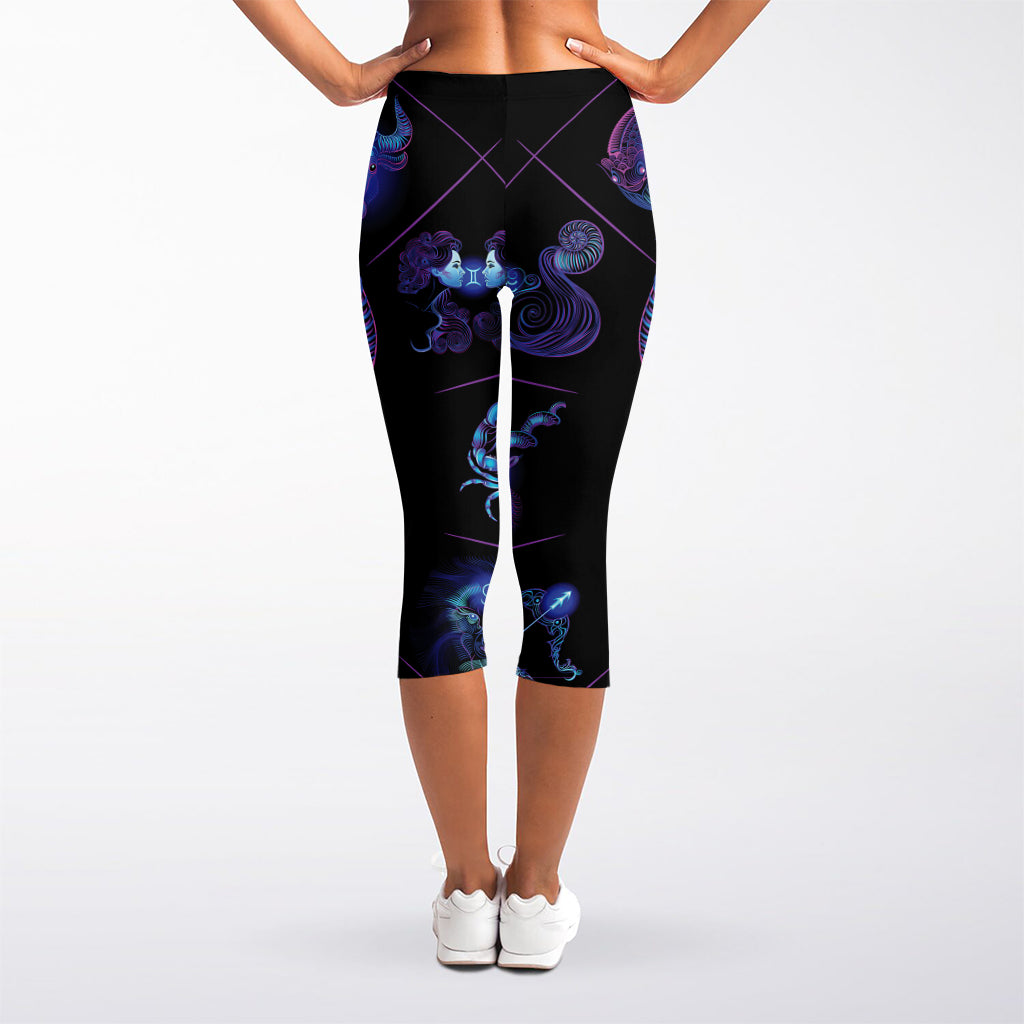 Taurus And Astrological Signs Print Women's Capri Leggings