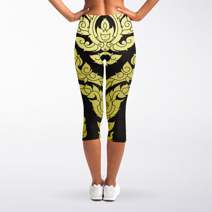 Thai Ornament Pattern Print Women's Capri Leggings
