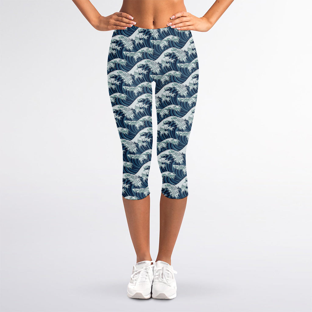 The Great Kanagawa Wave Pattern Print Women's Capri Leggings