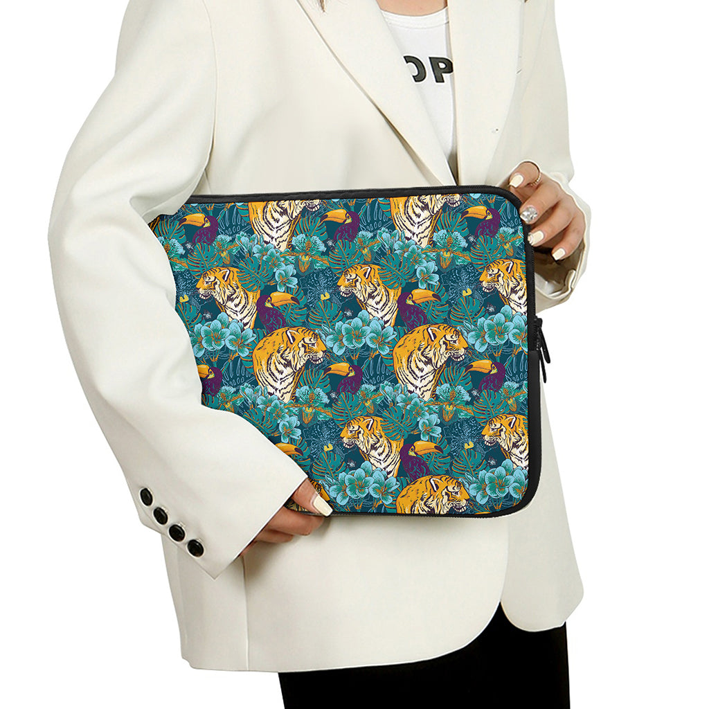 Tiger And Toucan Pattern Print Laptop Sleeve