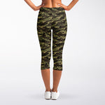 Tiger Stripe Camouflage Pattern Print Women's Capri Leggings