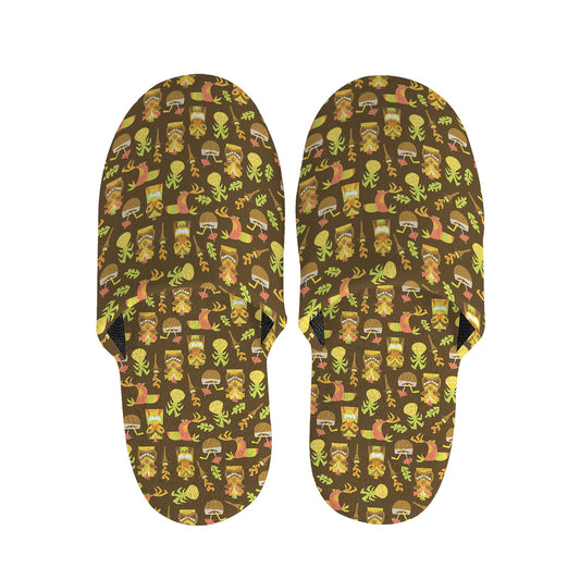 Tiki Luau Pattern Print Slippers