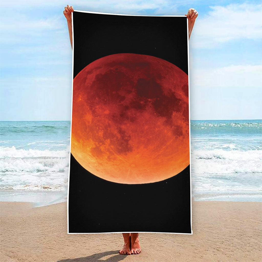 Total Lunar Eclipse Print Beach Towel