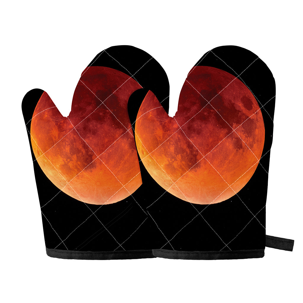 Total Lunar Eclipse Print Oven Mitts