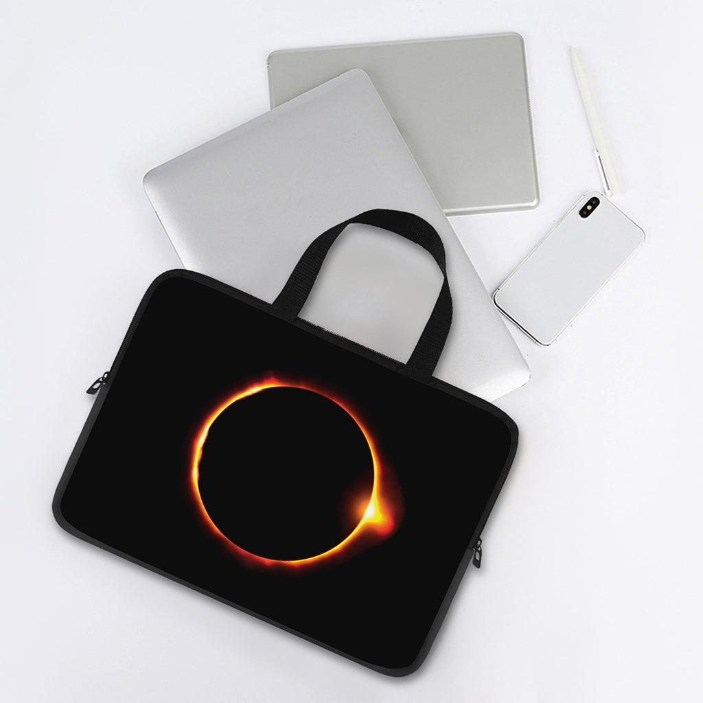 Total Solar Eclipse Print Laptop Sleeve With Handle