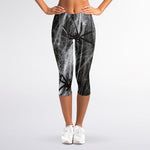 Toy Spiders And Cobweb Print Women's Capri Leggings