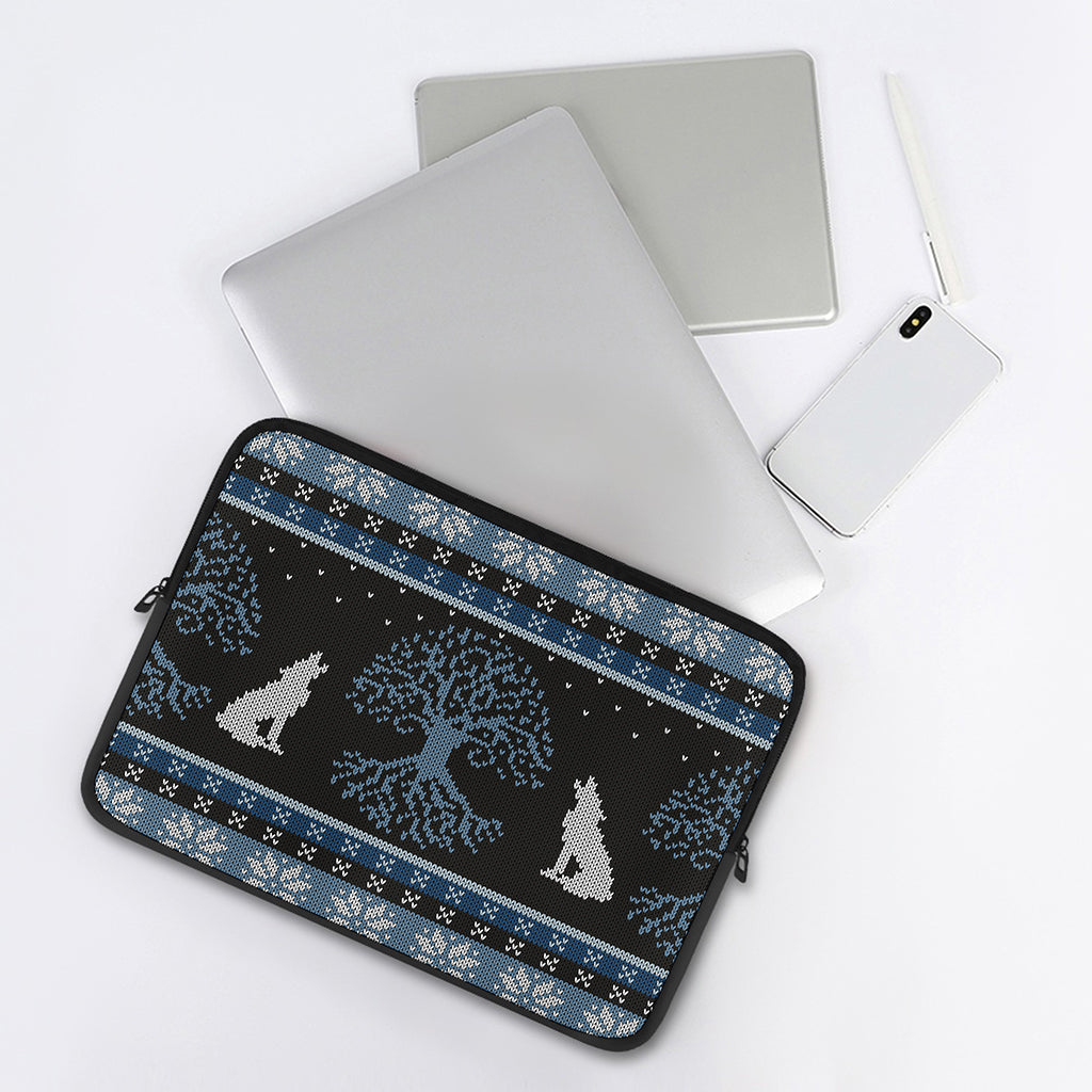 Tree Of Life And Howling Wolves Print Laptop Sleeve