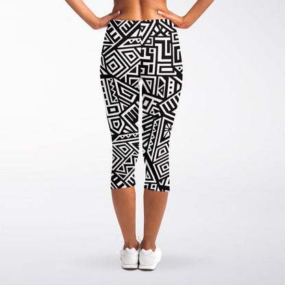 Tribal Aztec Geometric Pattern Print Women's Capri Leggings