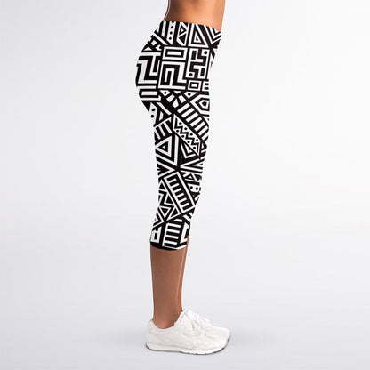 Tribal Aztec Geometric Pattern Print Women's Capri Leggings