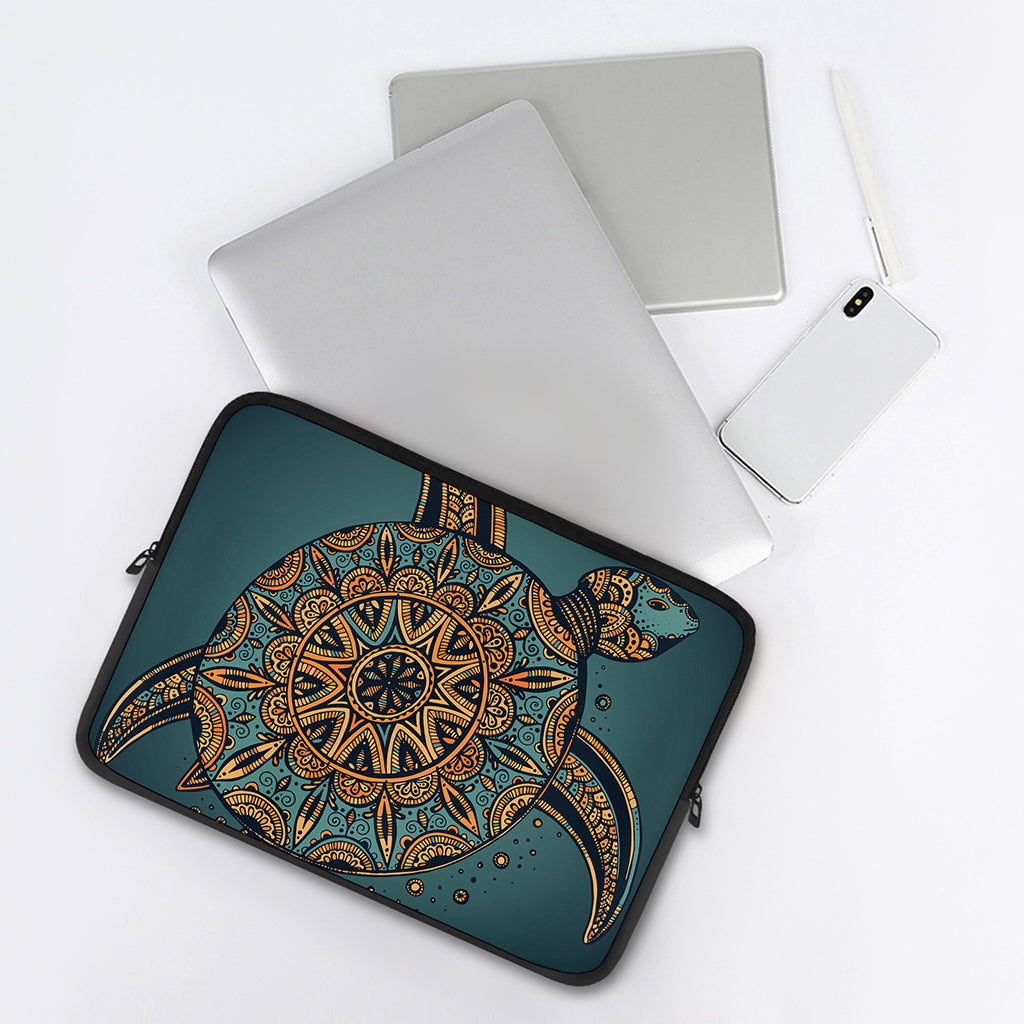 Tribal Sea Turtle Print Laptop Sleeve