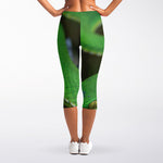 Trimeresurus Albolabris Snake Print Women's Capri Leggings