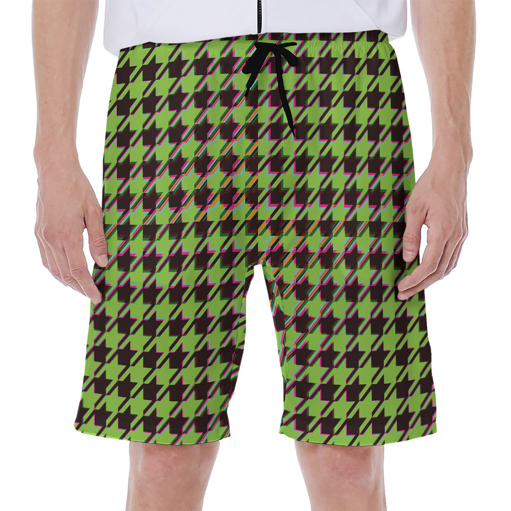 Trippy green Houndstooth Pattern Print Men's Beach Shorts