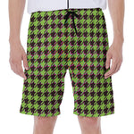 Trippy green Houndstooth Pattern Print Men's Beach Shorts