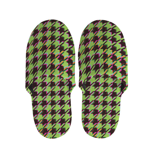 Trippy green Houndstooth Pattern Print Slippers