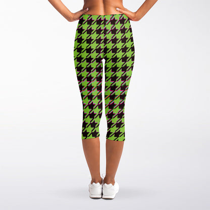 Trippy green Houndstooth Pattern Print Women's Capri Leggings