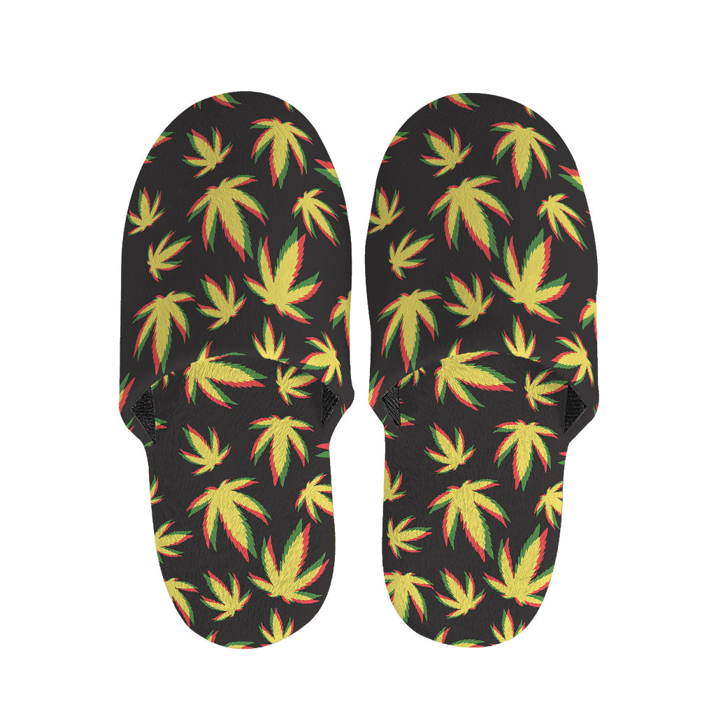 Trippy Weed Leaf Pattern Print Slippers