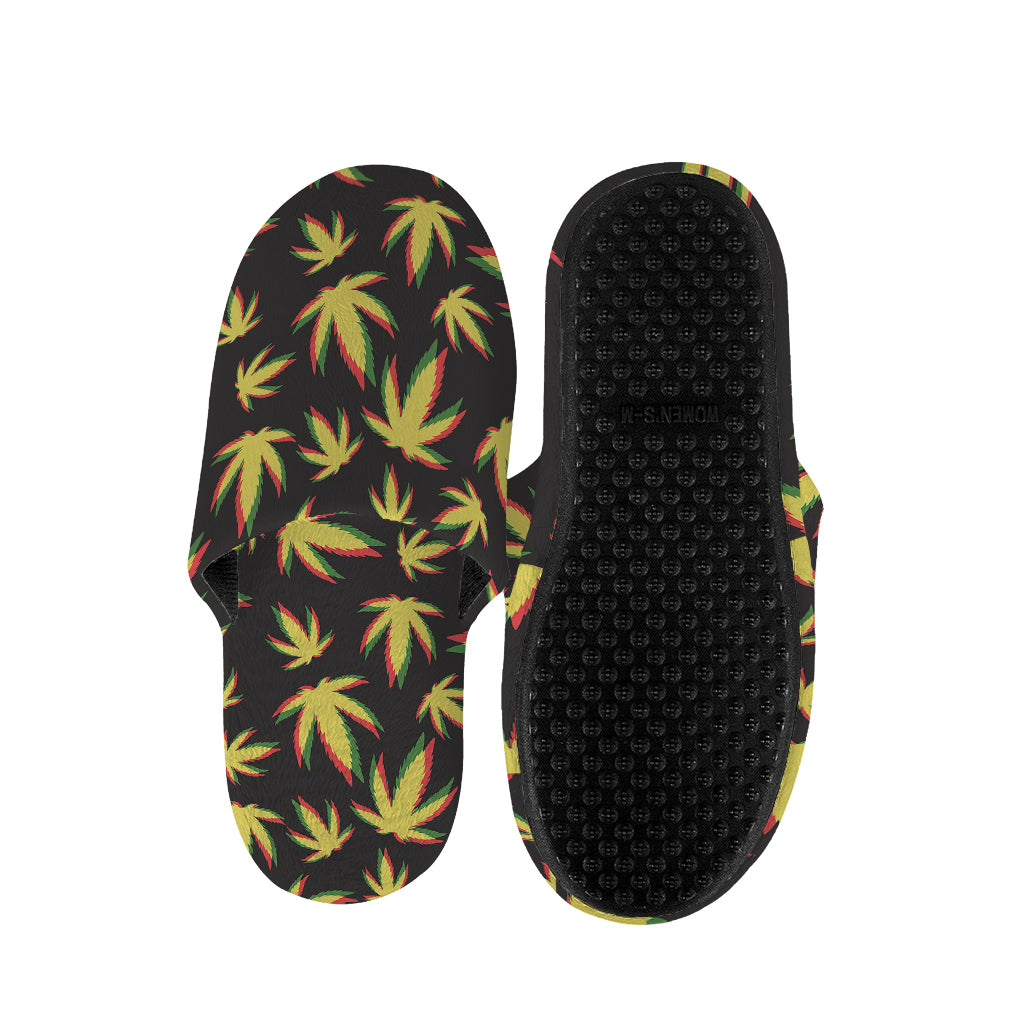 Trippy Weed Leaf Pattern Print Slippers