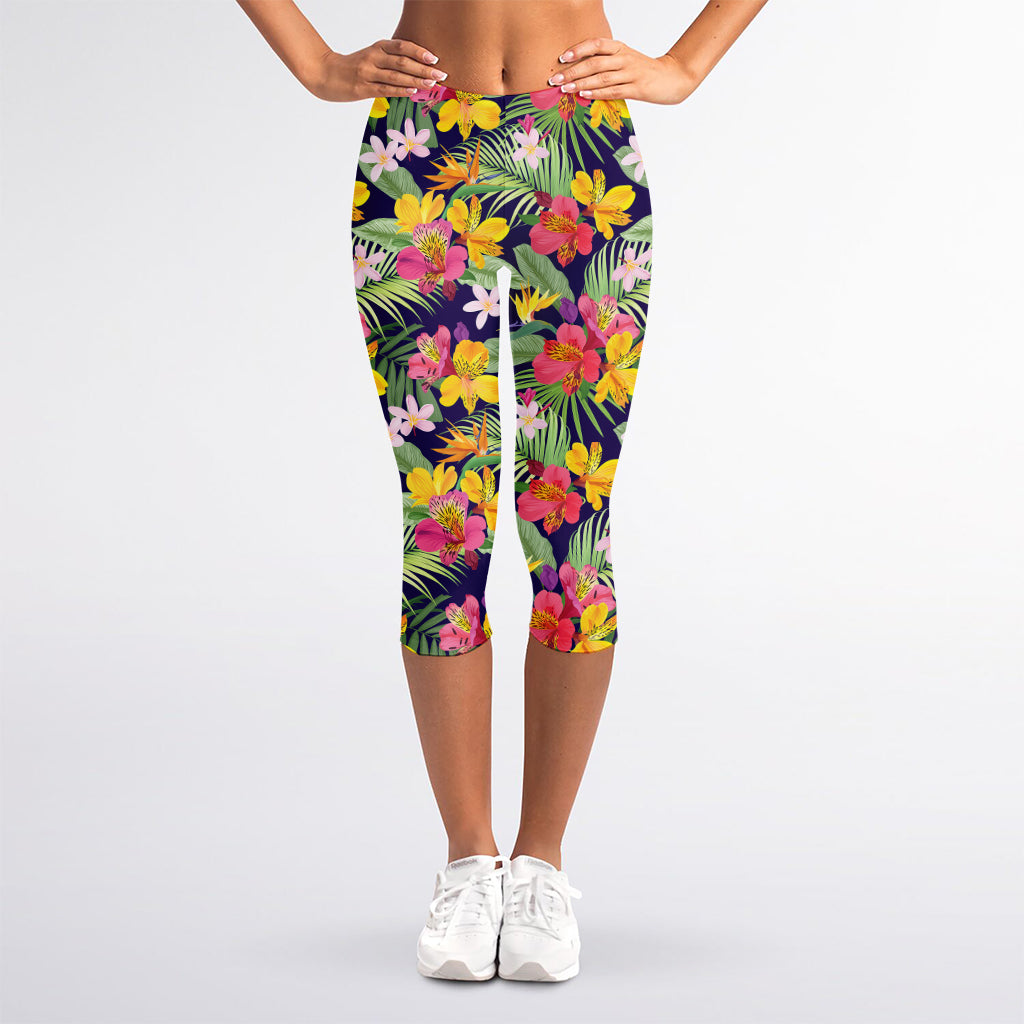 Tropical Alstroemeria Pattern Print Women's Capri Leggings