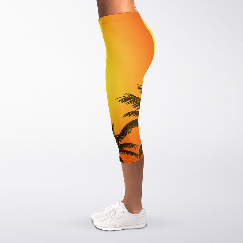Tropical Beach Sunset Print Women's Capri Leggings