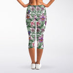 Tropical Cattleya Pattern Print Women's Capri Leggings
