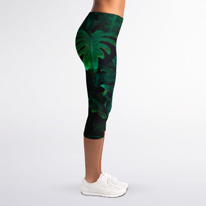 Tropical Fern Leaf Print Women's Capri Leggings