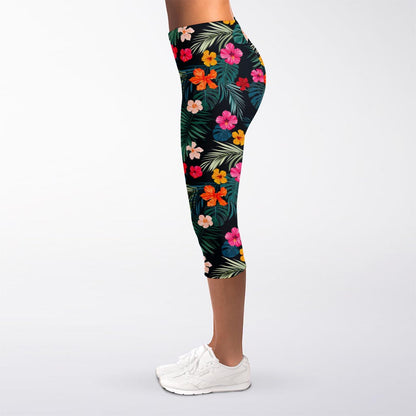 Tropical Flowers Hawaii Pattern Print Women's Capri Leggings
