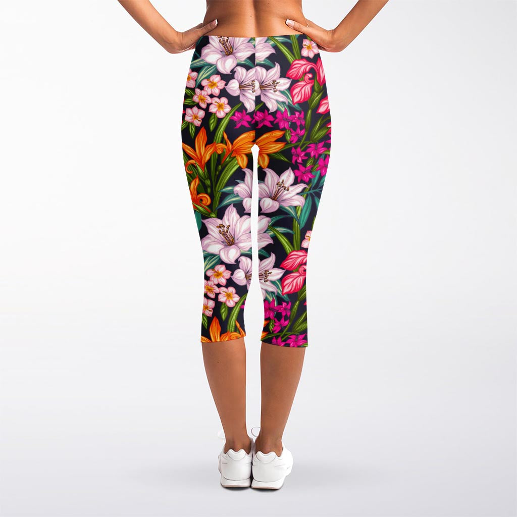 Tropical Flowers Pattern Print Women's Capri Leggings