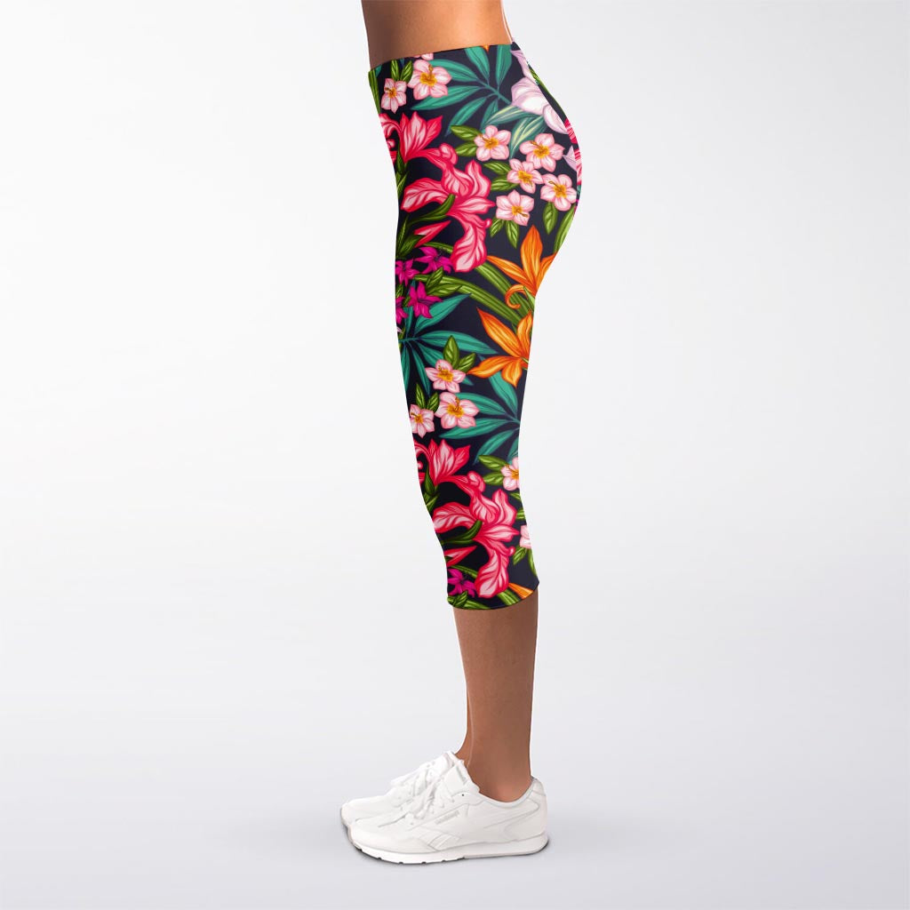Tropical Flowers Pattern Print Women's Capri Leggings