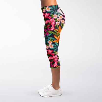 Tropical Flowers Pattern Print Women's Capri Leggings
