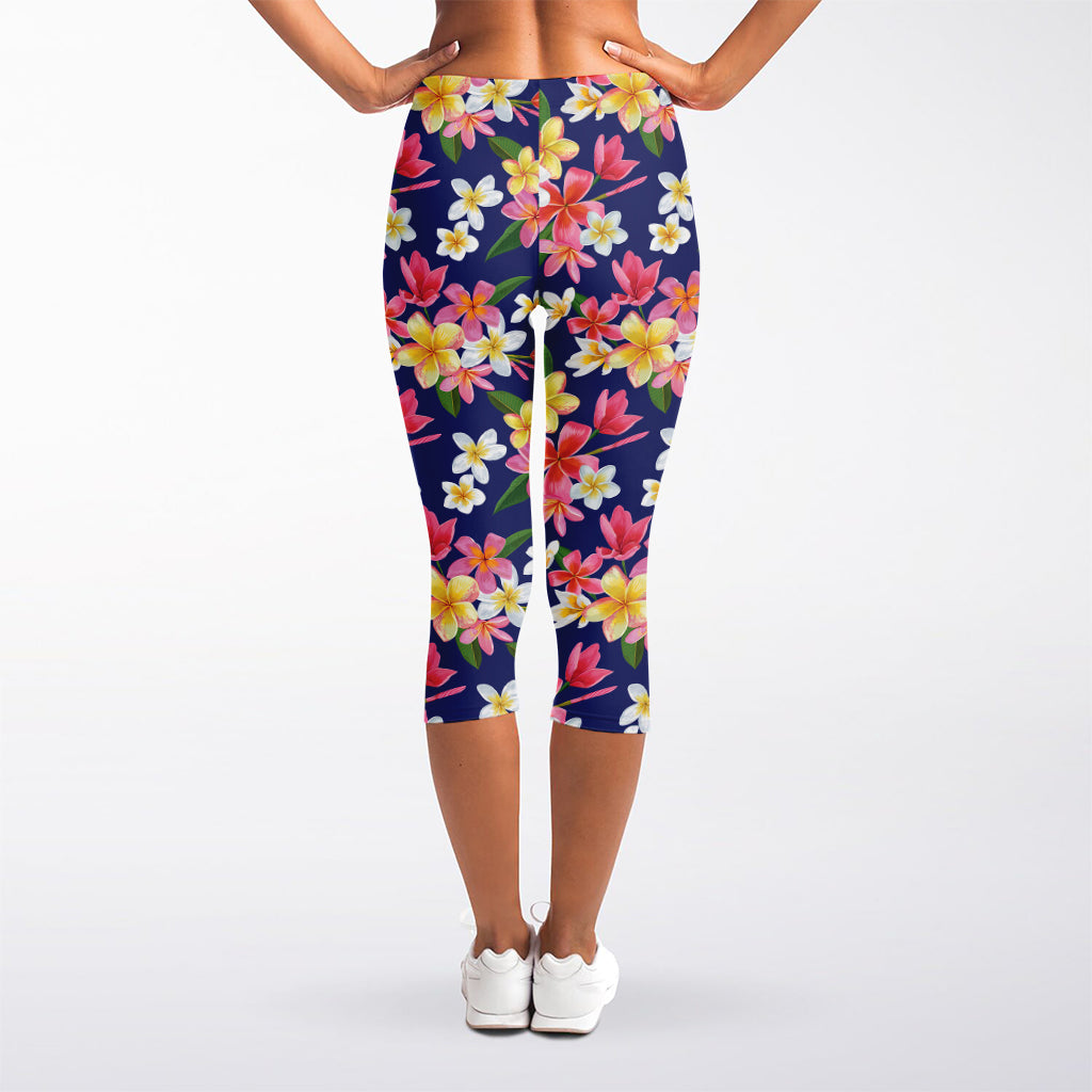 Tropical Frangipani Plumeria Print Women's Capri Leggings