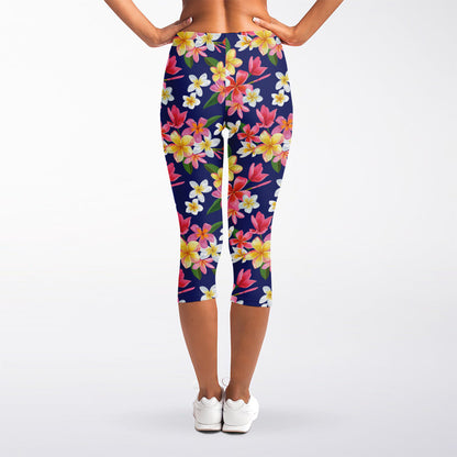 Tropical Frangipani Plumeria Print Women's Capri Leggings