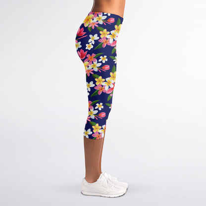Tropical Frangipani Plumeria Print Women's Capri Leggings